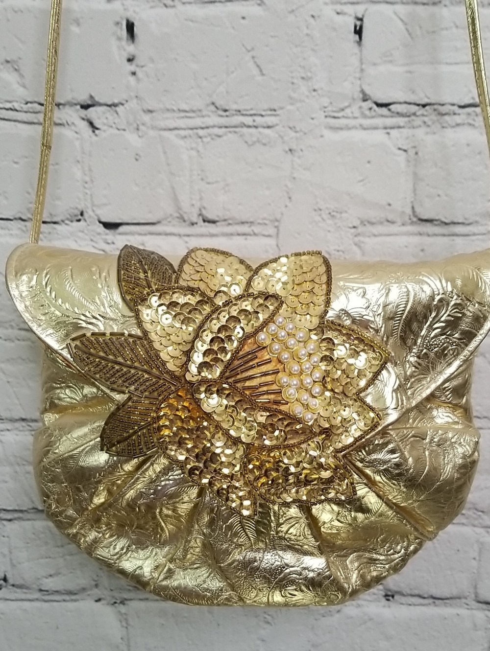 Vintage Kitsch gold purse/clutch W/sequins And Pearld long strap crossbody EUC